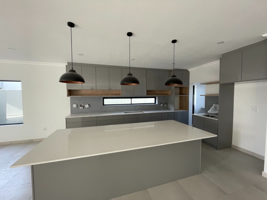4 Bedroom Property for Sale in Sandown Western Cape